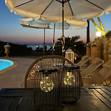 Villa Yellow Octopus Chania (Crete)